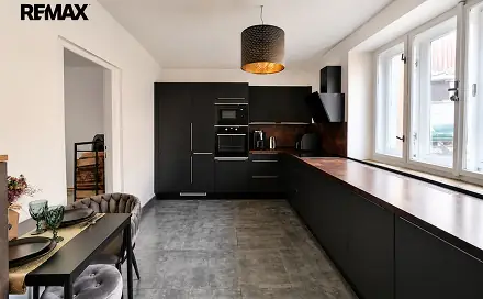 Prodej domu 126 m² s pozemkem 283 m², náměstí Sv. Čecha, Postupice, okres Benešov
