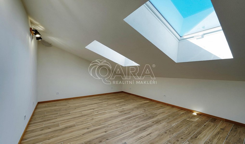 Prodej domu 350 m² s pozemkem 3 414 m², Libějovice – náhled fotky 30