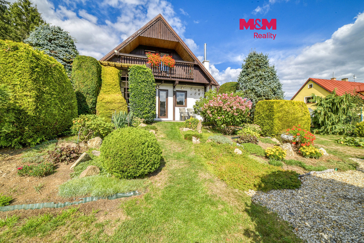 Prodej domu 130 m² s pozemkem 1 061 m²