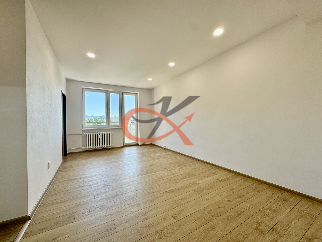 Pronájem bytu 2+kk 40 m² – fotografie 2