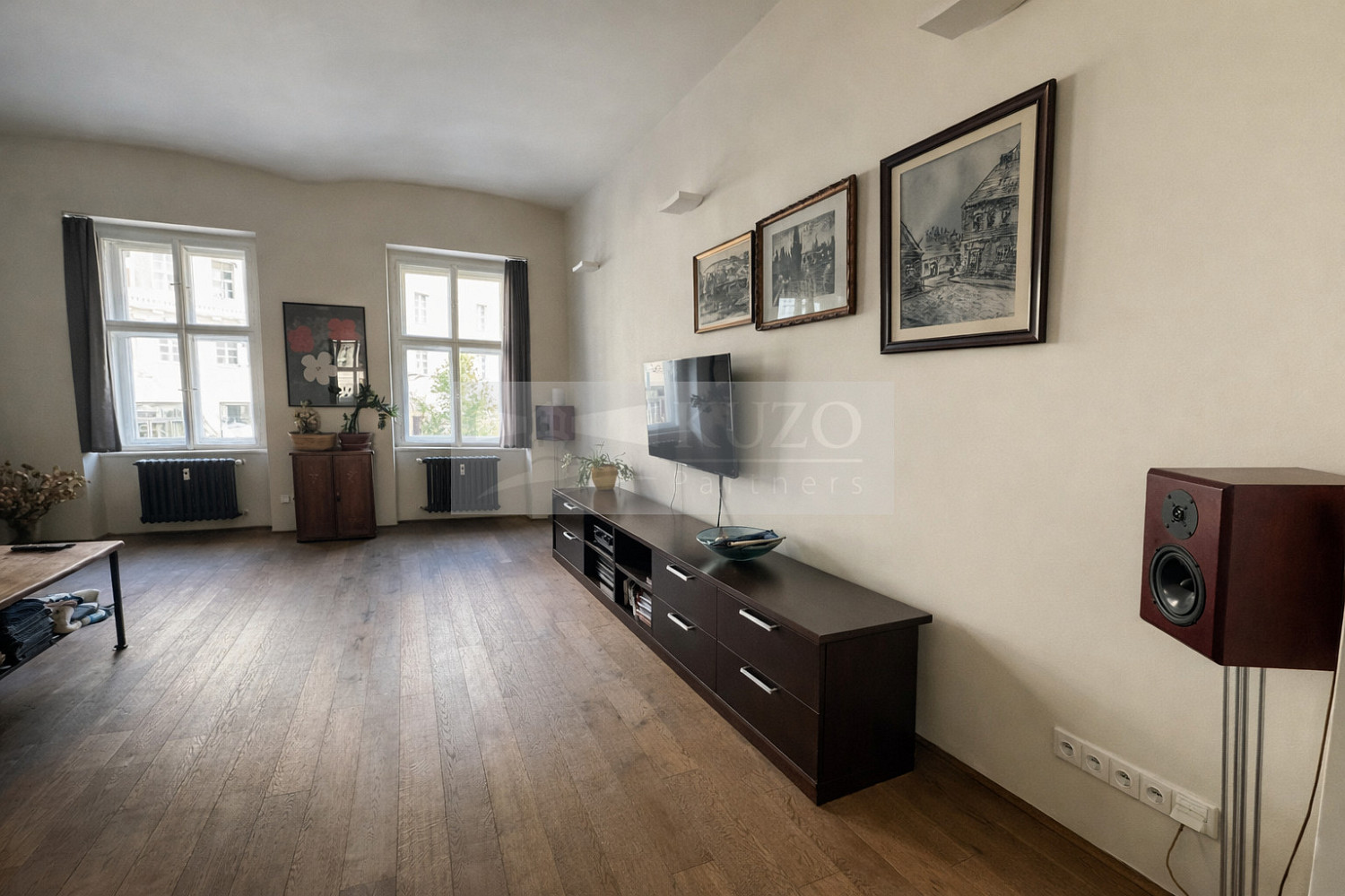 Pronájem bytu 2+kk 83 m² – fotografie 2