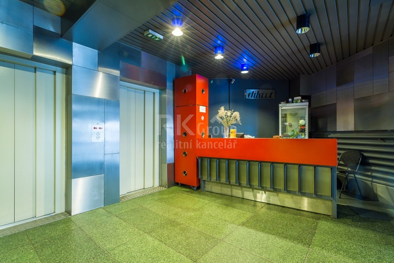 Pronájem kanceláře 40 m² – fotografie 3