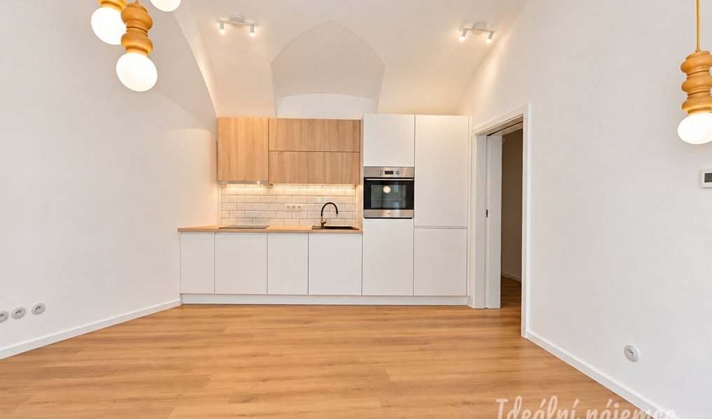 Pronájem bytu 2+kk 38 m², Brno – náhled fotky 2