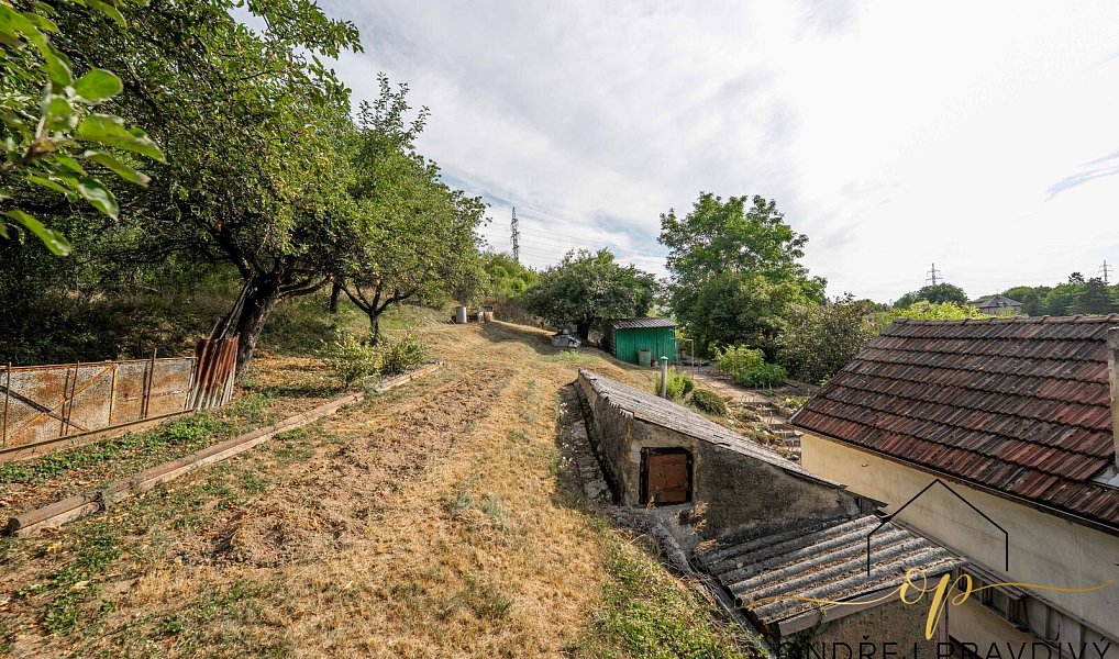 Prodej stavebního pozemku 1 601 m², Statenice – náhled fotky 12
