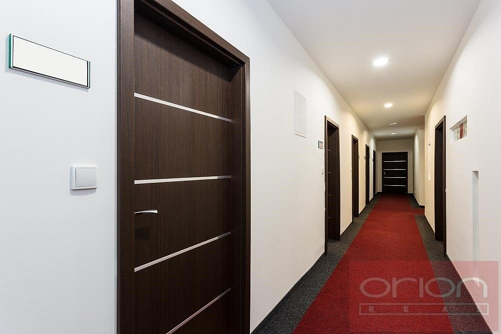 Pronájem kanceláře 38 m² – fotografie 4