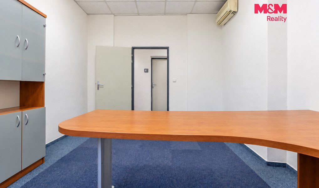 Prodej obchodních prostor 750 m², Otrokovice – náhled fotky 17