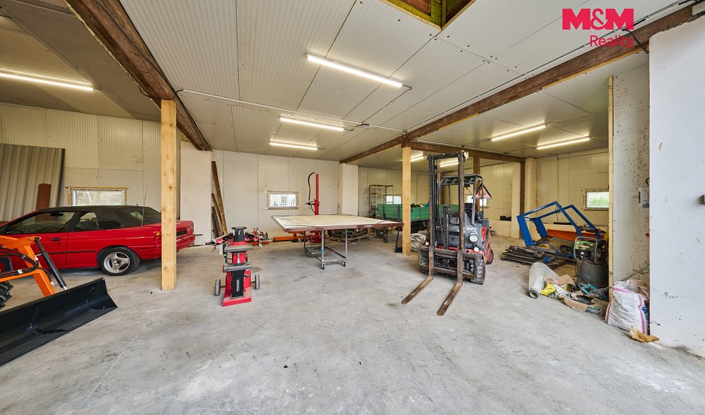 Pronájem výrobních prostor 453 m², Dubenec – náhled fotky 8