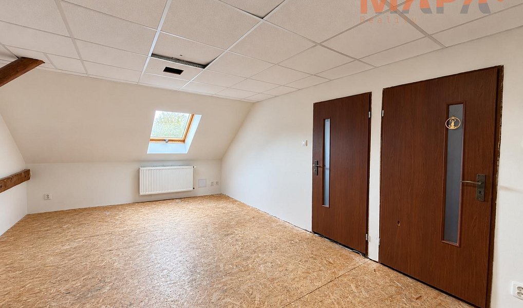 Prodej domu 306 m² s pozemkem 697 m², Jirkov – náhled fotky 14