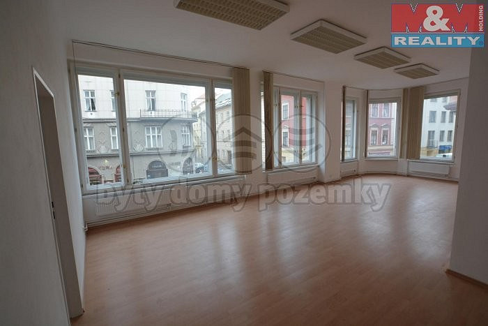 Pronájem kanceláře 109 m² — photo 2