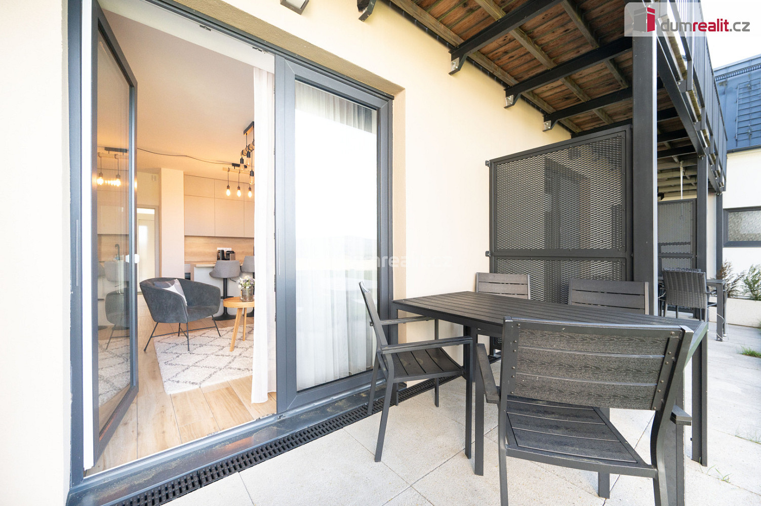 Prodej bytu 1+kk 47 m² — photo 3