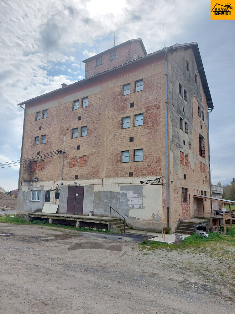 Prodej komerčního objektu (jiného typu) 2 771 m² — photo 2