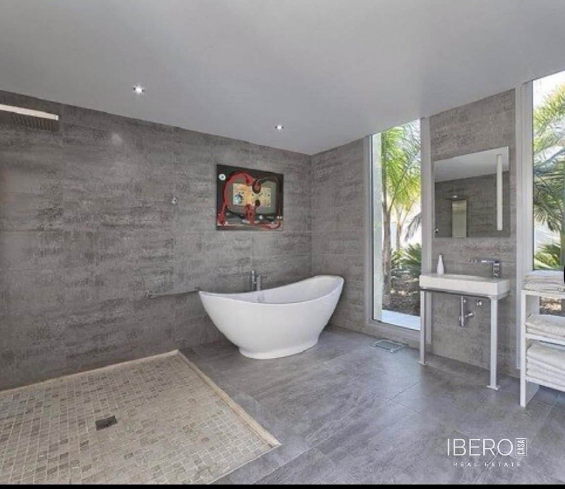 Prodej domu 355 m² s pozemkem 794 m² - Vista 6