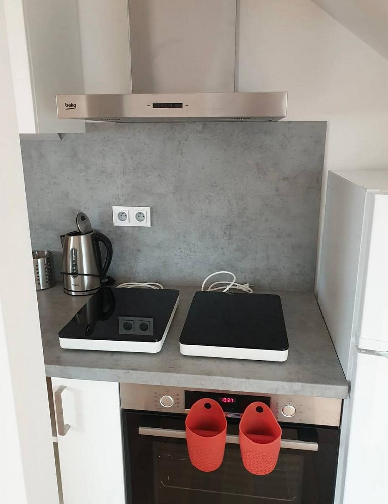 Pronájem bytu 2+kk 72 m² – pohled 3
