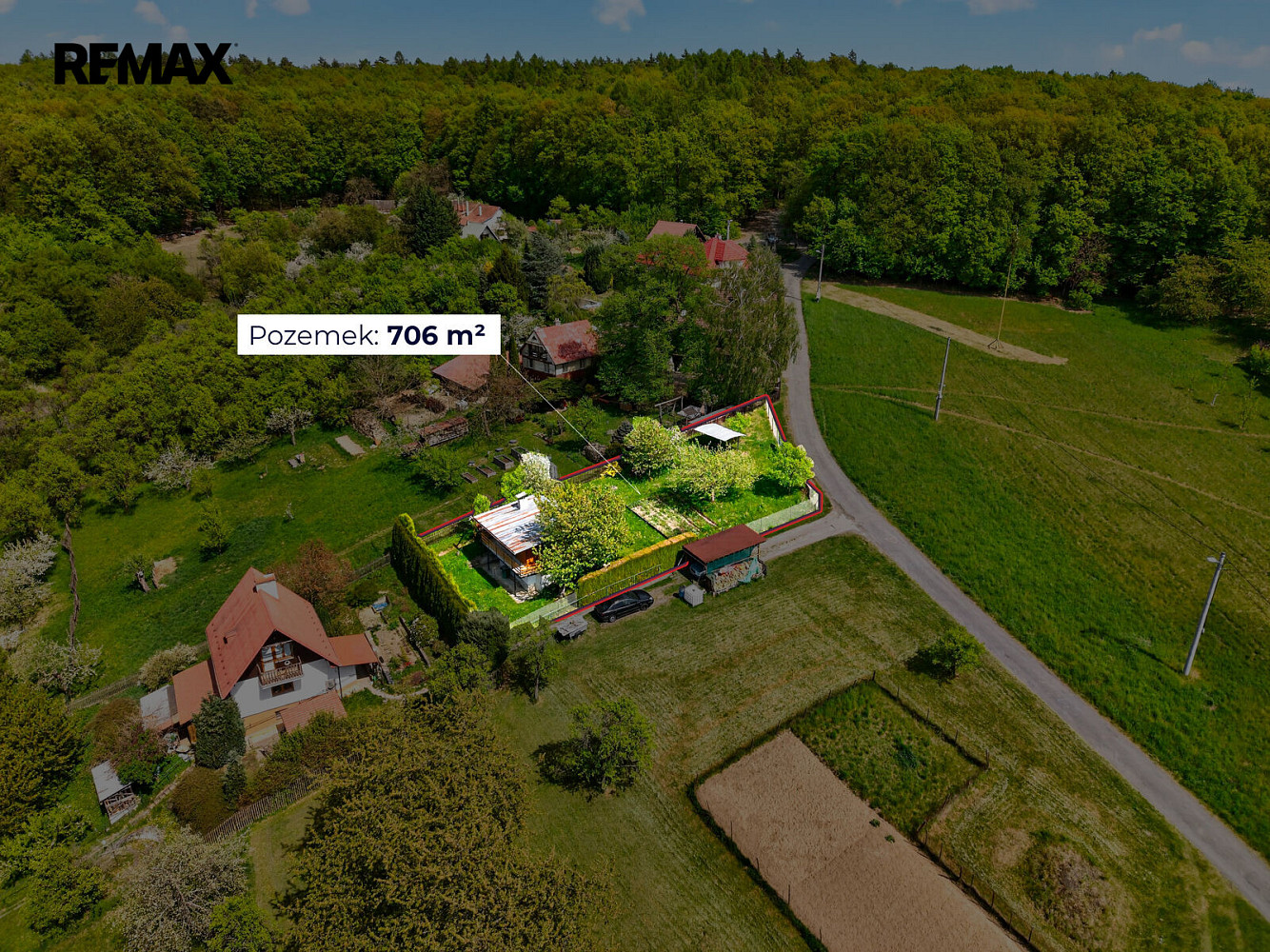 Prodej stavebního pozemku 708 m² – fotografie 4