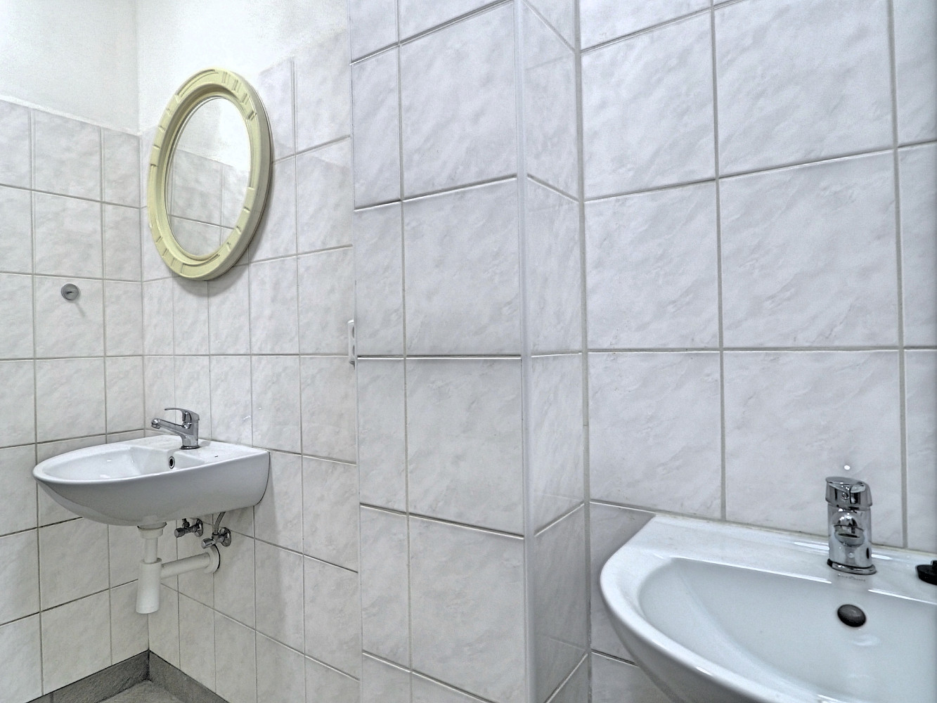 Pronájem obchodních prostor 250 m² – fotografie 2