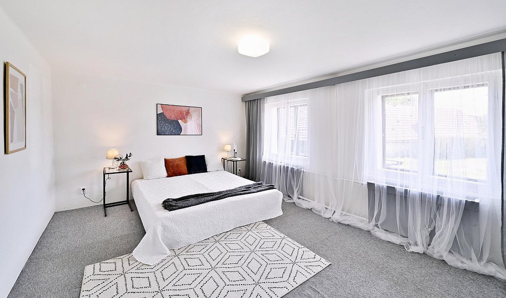 Prodej domu 250 m² s pozemkem 885 m², Milešov – náhled fotky 14