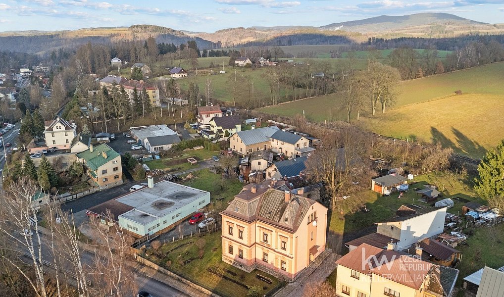 Prodej domu 434 m² s pozemkem 2 176 m², Jilemnice – náhled fotky 42