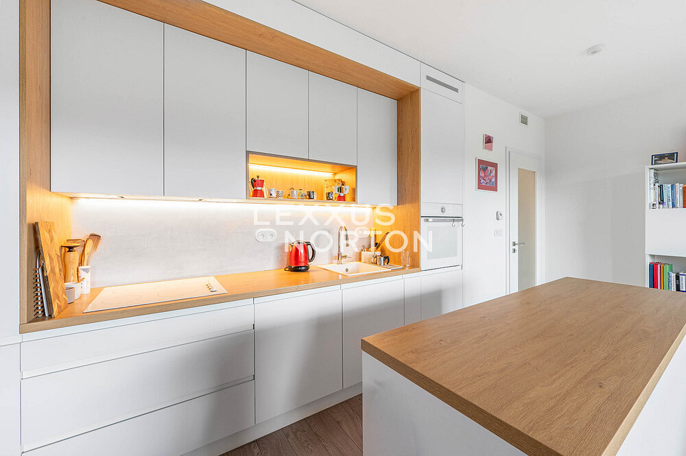 Pronájem bytu 4+kk 91 m² — photo 4