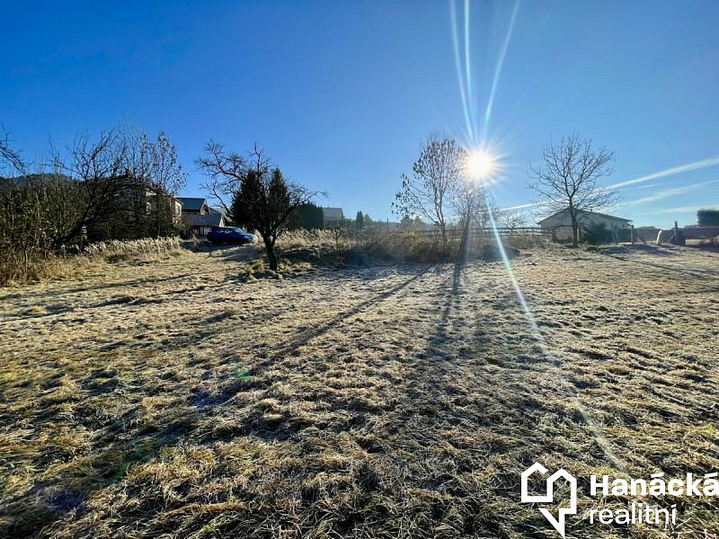 Prodej stavebního pozemku 761 m² – fotografie 5