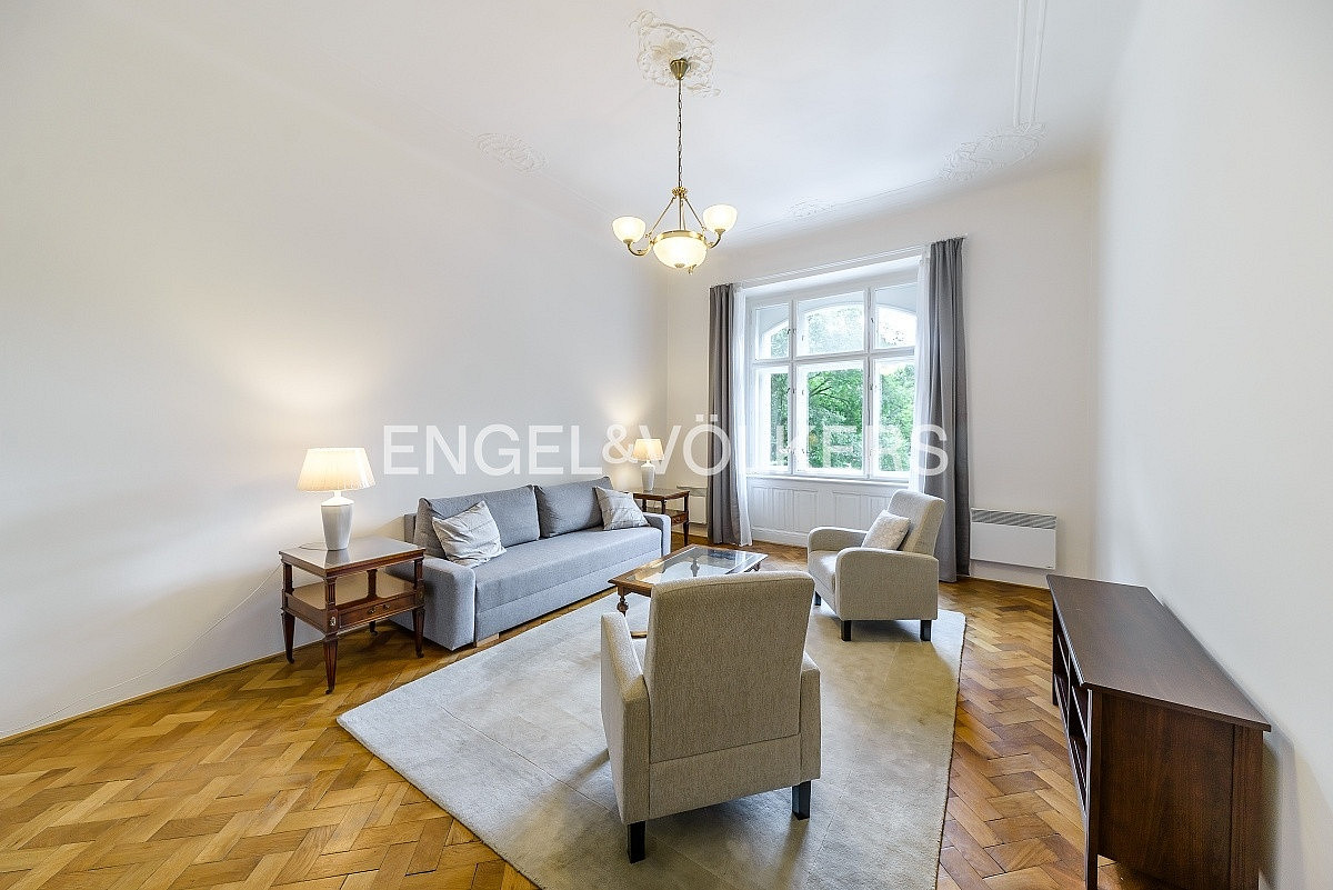 Pronájem bytu 3+kk 87 m²