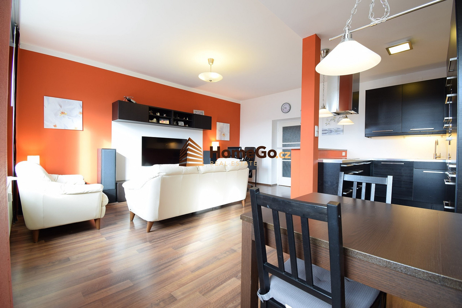 Pronájem bytu 2+kk 79 m² – fotografie 2