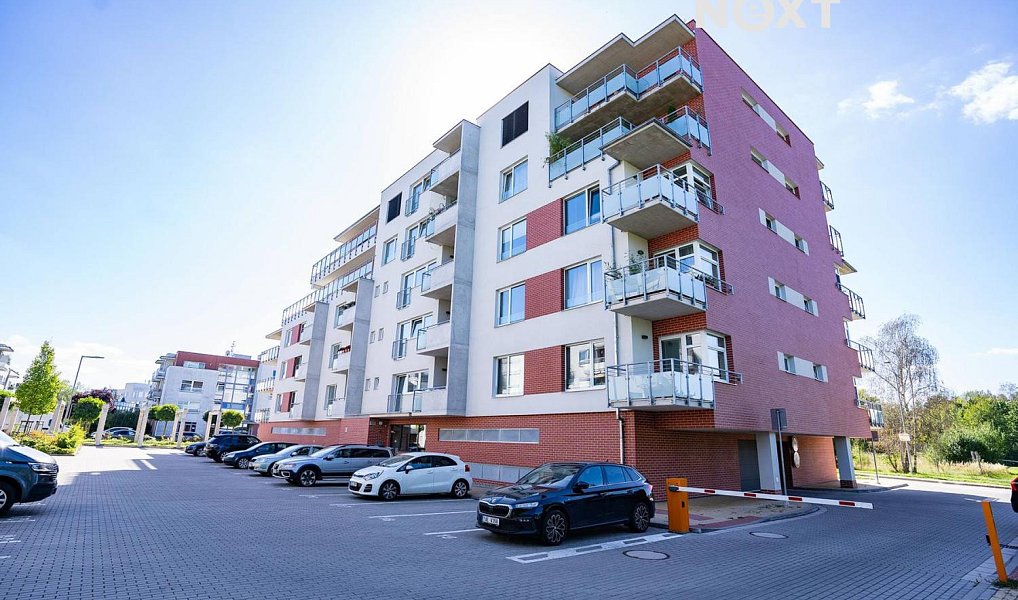 Prodej bytu 3+kk 196 m², Hradec Králové – náhled fotky 23