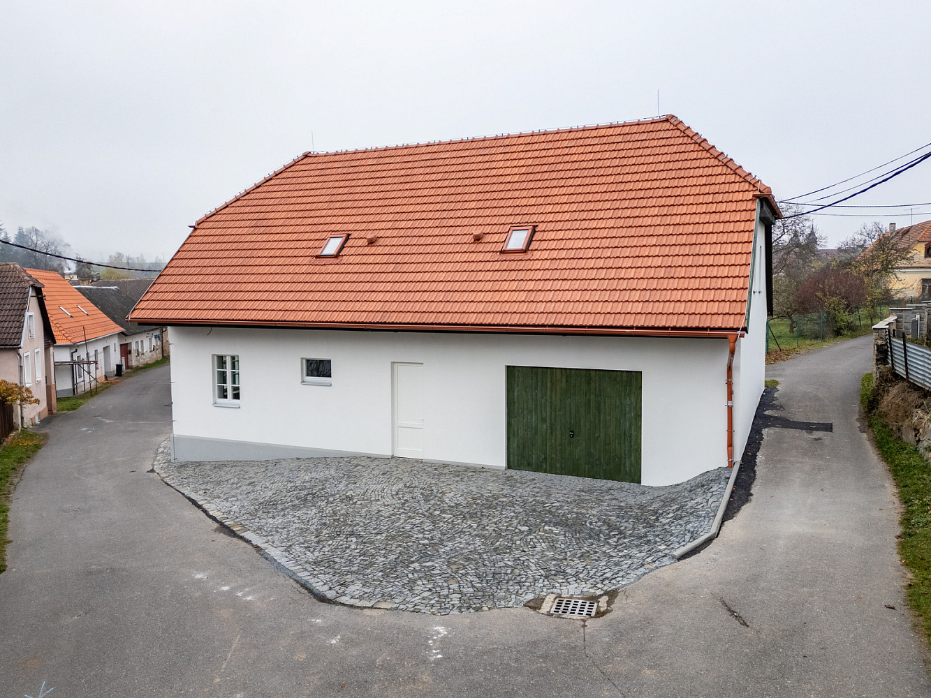 Prodej domu 200 m² s pozemkem 151 m² – pohled 3