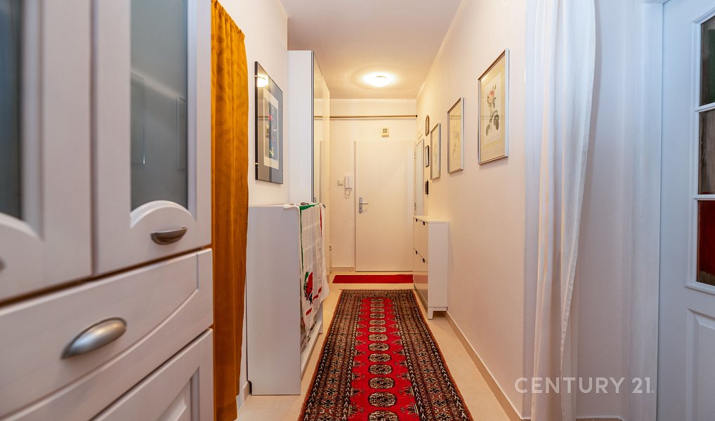 Prodej bytu 2+1 70 m², Praha – náhled fotky 8