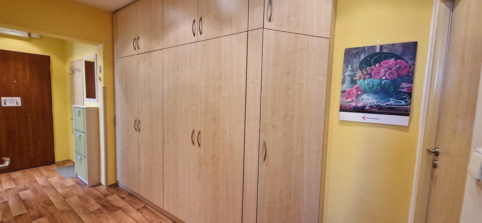 Pronájem bytu 3+1 66 m² — photo 2