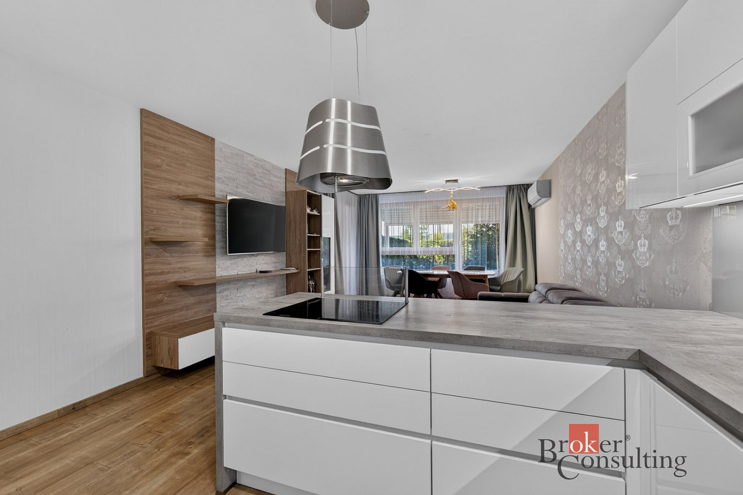 Pronájem bytu 2+kk 66 m² — photo 4