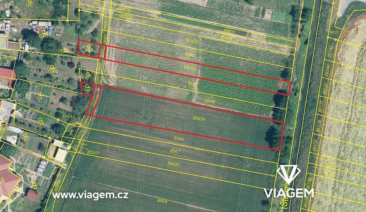 Prodej pole 1 057 m² – fotografie 3