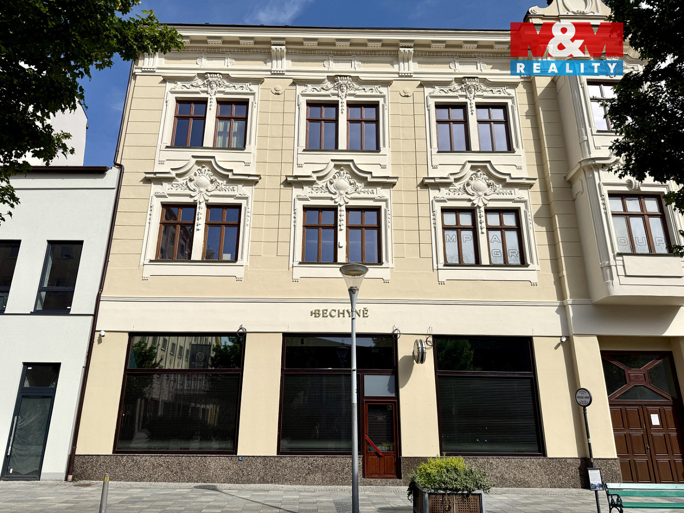 Pronájem kanceláře 120 m² — photo 2
