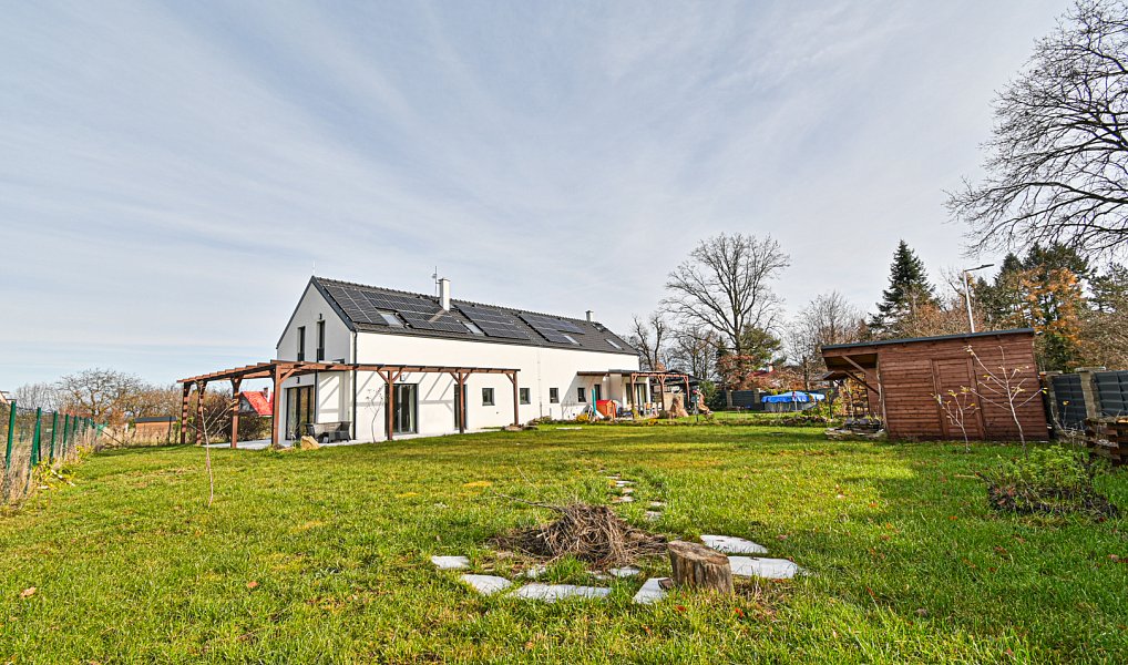 Prodej domu 145 m² s pozemkem 765 m², Kamenice – náhled fotky 27