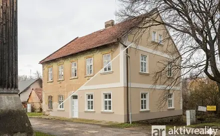 Prodej domu 420 m² s pozemkem 1 350 m², Hostín u Vojkovic, okres Mělník