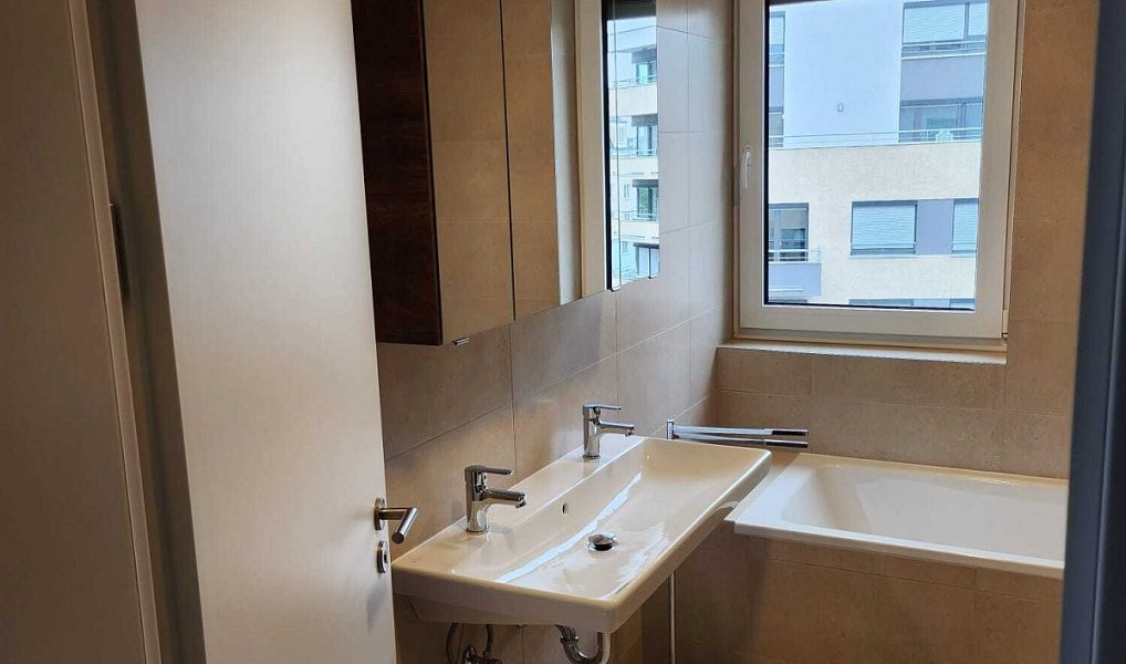 Pronájem bytu 3+kk 80 m², Praha – náhled fotky 14