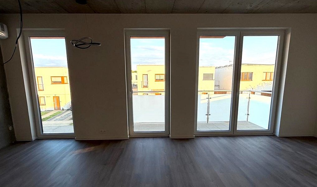 Prodej bytu 3+kk 80 m², Praha – náhled fotky 12