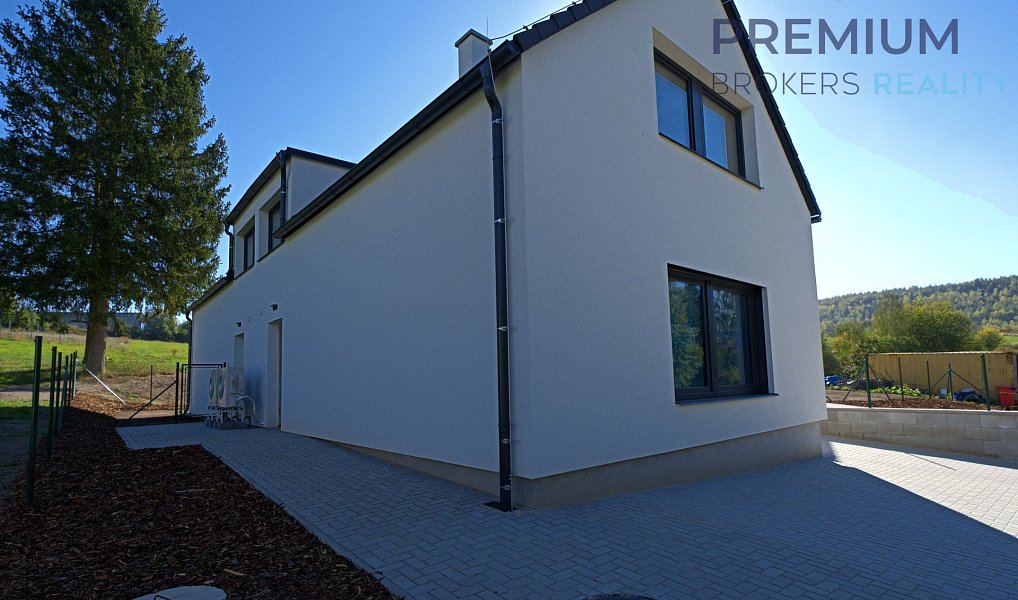 Prodej domu 102 m² s pozemkem 92 m², Nové Strašecí – náhled fotky 4