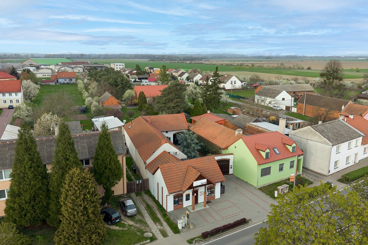 Prodej obchodních prostor 470 m² – fotografie 2