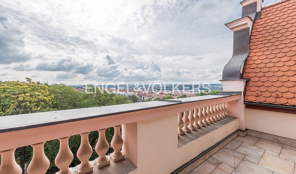 Pronájem bytu 5+1 163 m², Praha – náhled fotky 2