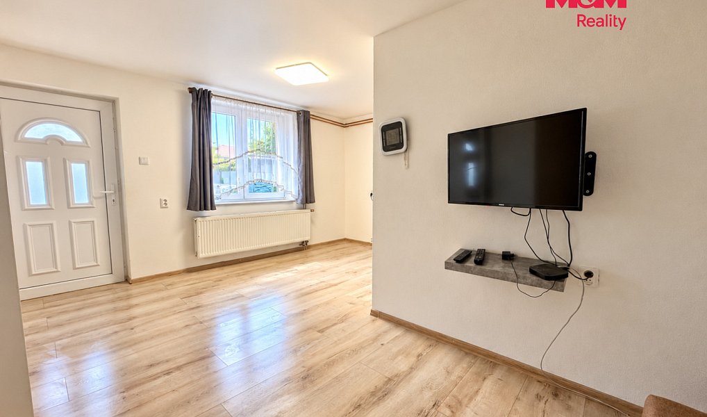 Prodej domu 165 m² s pozemkem 466 m², Božice – náhled fotky 3