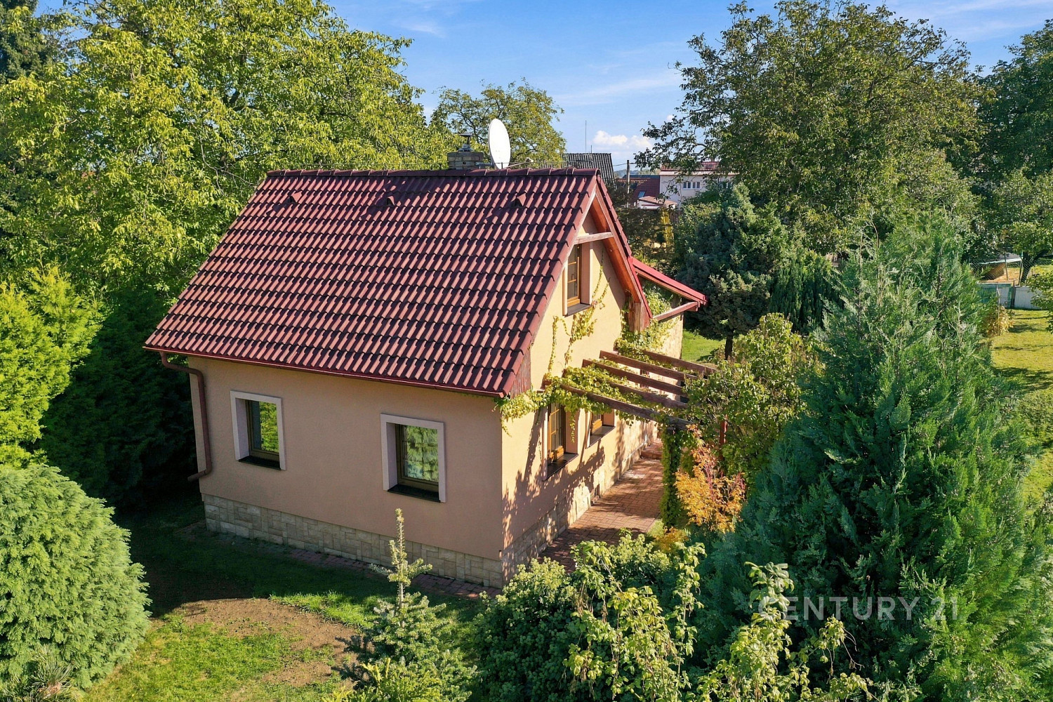 Pronájem domu 65 m² s pozemkem 1 287 m²
