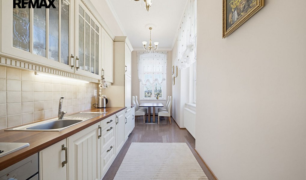 Prodej bytu 2+1 66 m², Karlovy Vary – náhled fotky 10