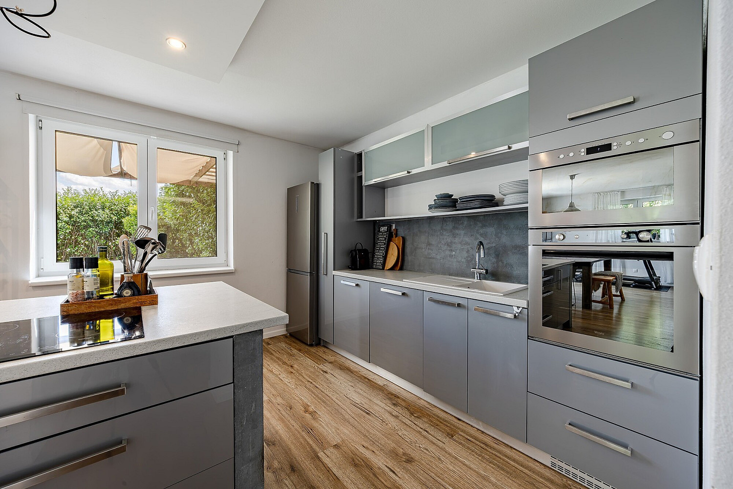 Prodej domu 206 m² s pozemkem 637 m² – fotografie 4
