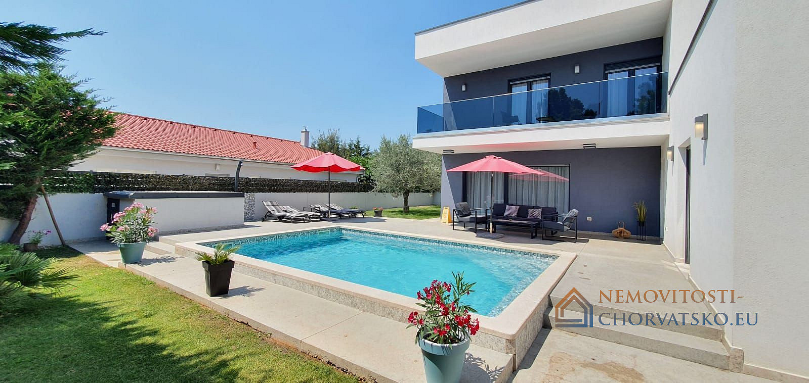 Prodej domu 145 m² s pozemkem 367 m² - Vista 2