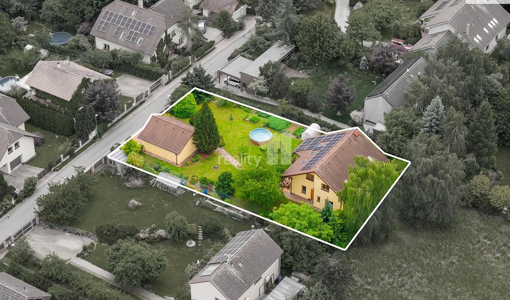 Prodej domu 200 m² s pozemkem 1 008 m², Kamenice – náhled fotky 11