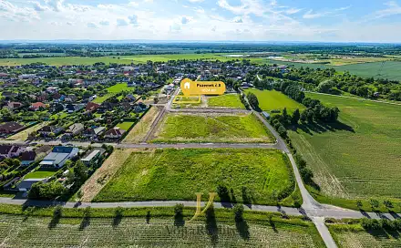 Prodej stavebního pozemku 1 024 m², Majetín, okres Olomouc