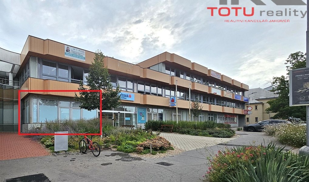 Pronájem obchodních prostor 155 m², Chrudim – náhled fotky 3