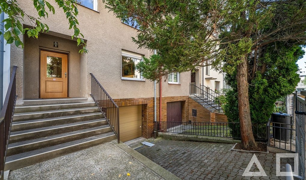 Prodej domu 240 m² s pozemkem 270 m², Praha – náhled fotky 52