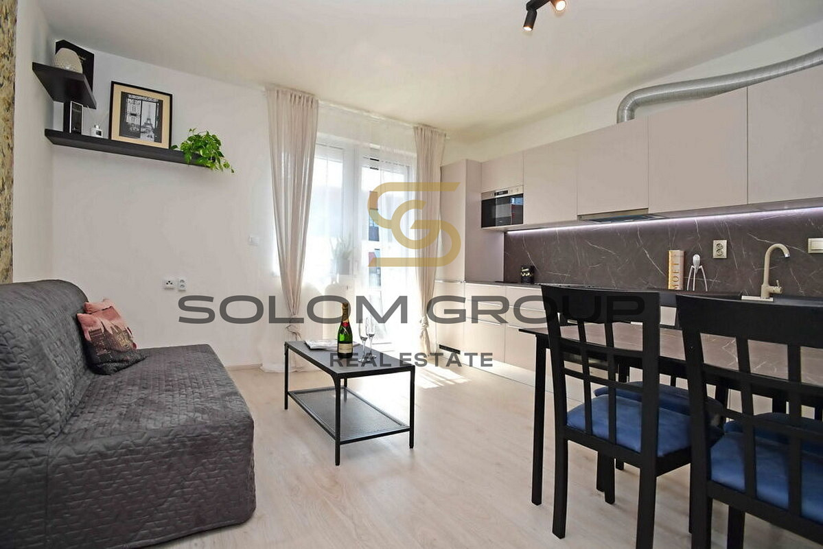 Pronájem bytu 2+kk 48 m² — photo 2