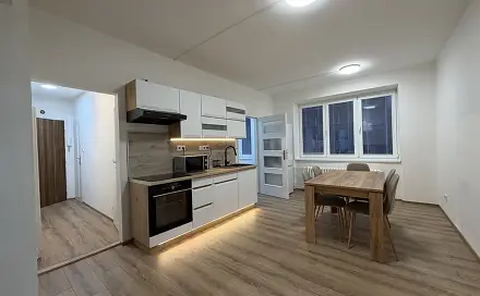 Pronájem bytu 3+kk 50 m², V Zahradách, Žatec, okres Louny